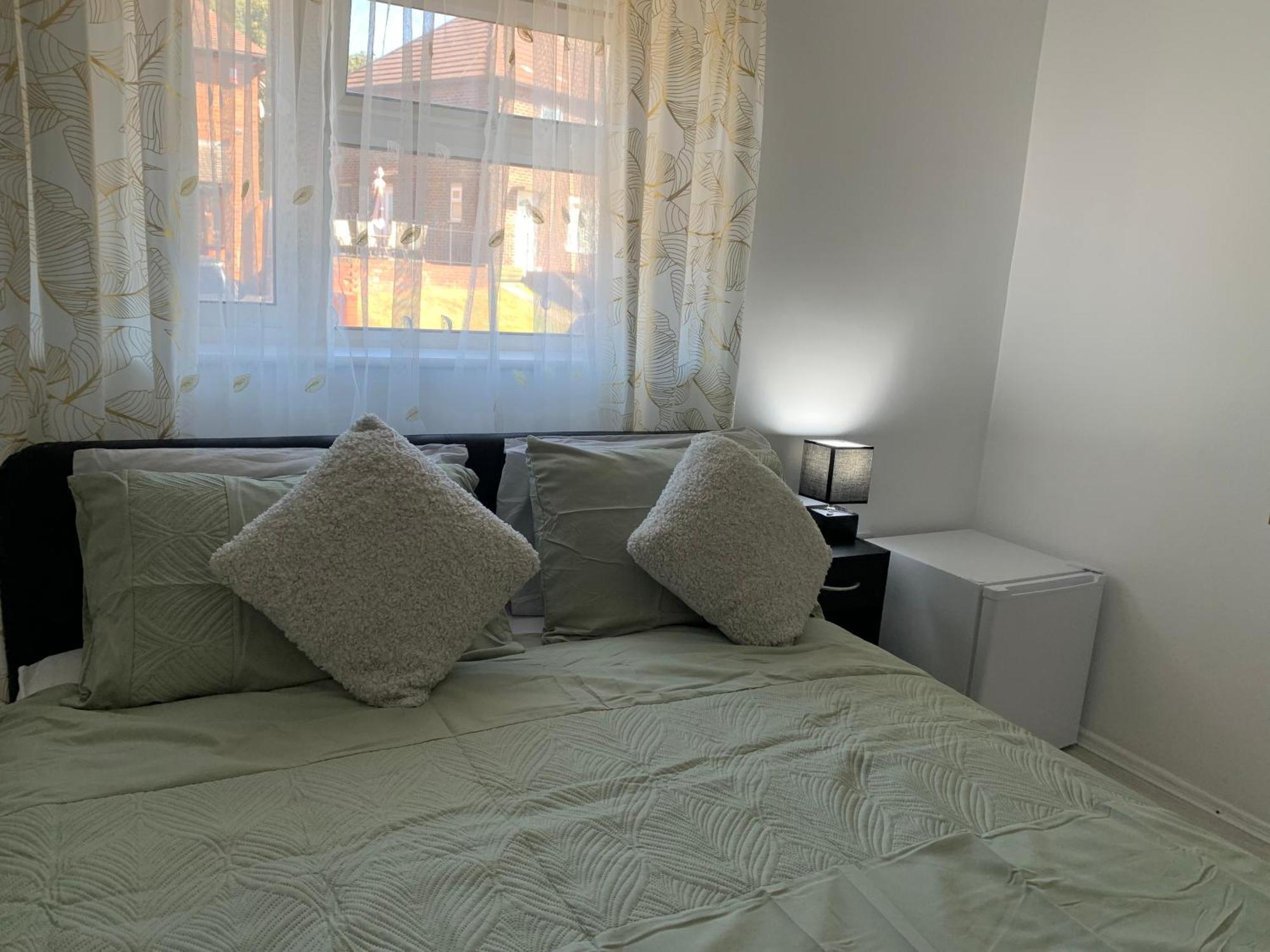 Double Room Bentilee Bucknall  Exteriér fotografie